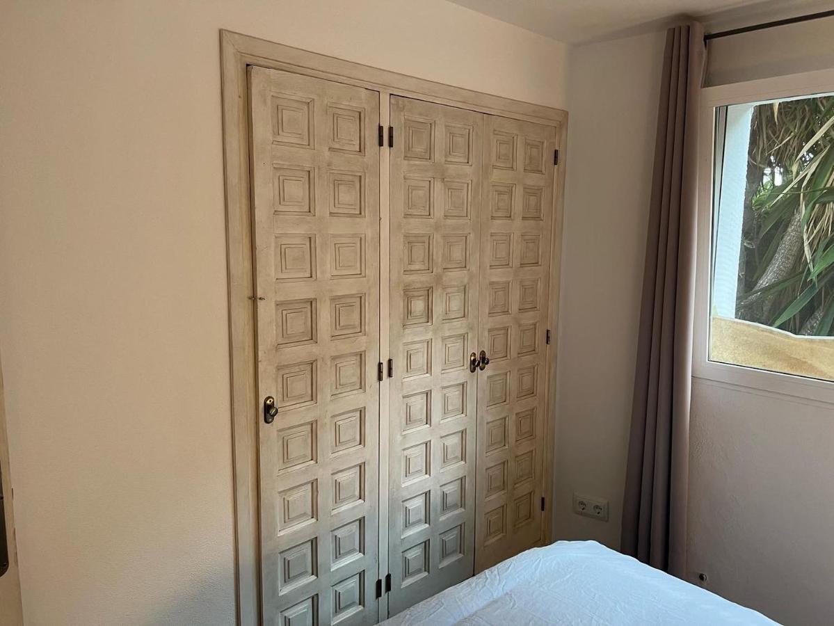 Villa El Loto Blanco Beautiful Apartment For Rent. เบนิสซา ภายนอก รูปภาพ