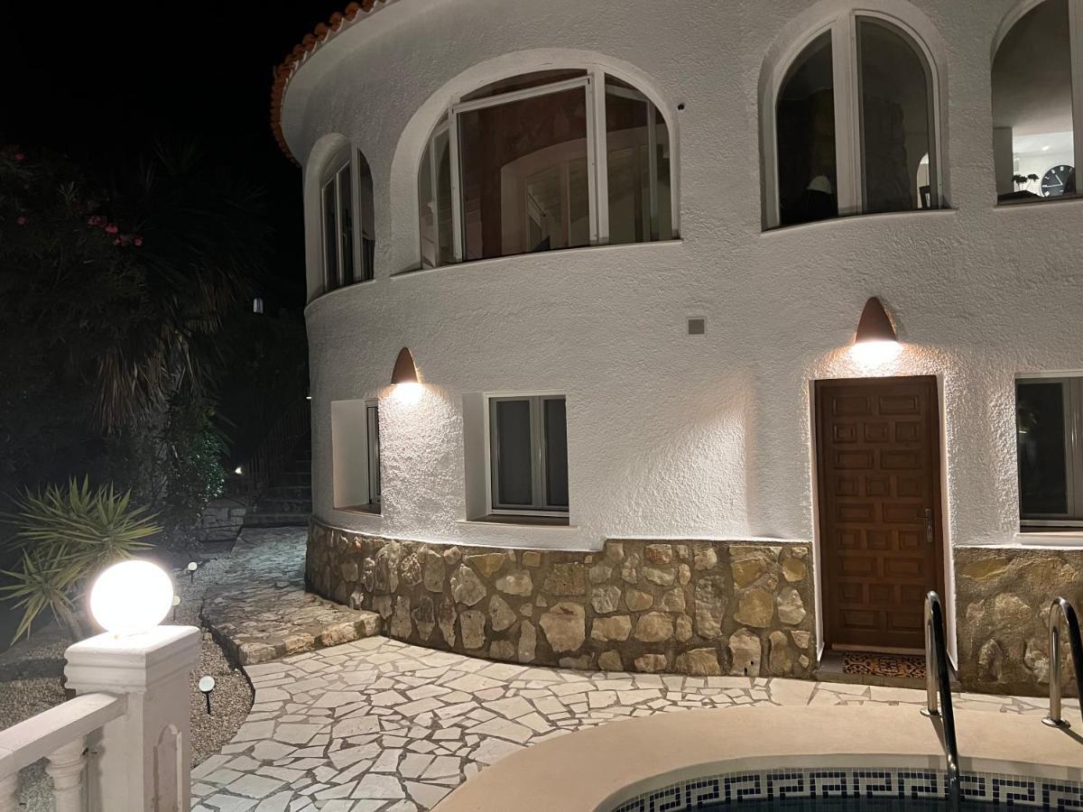 Villa El Loto Blanco Beautiful Apartment For Rent. เบนิสซา ภายนอก รูปภาพ