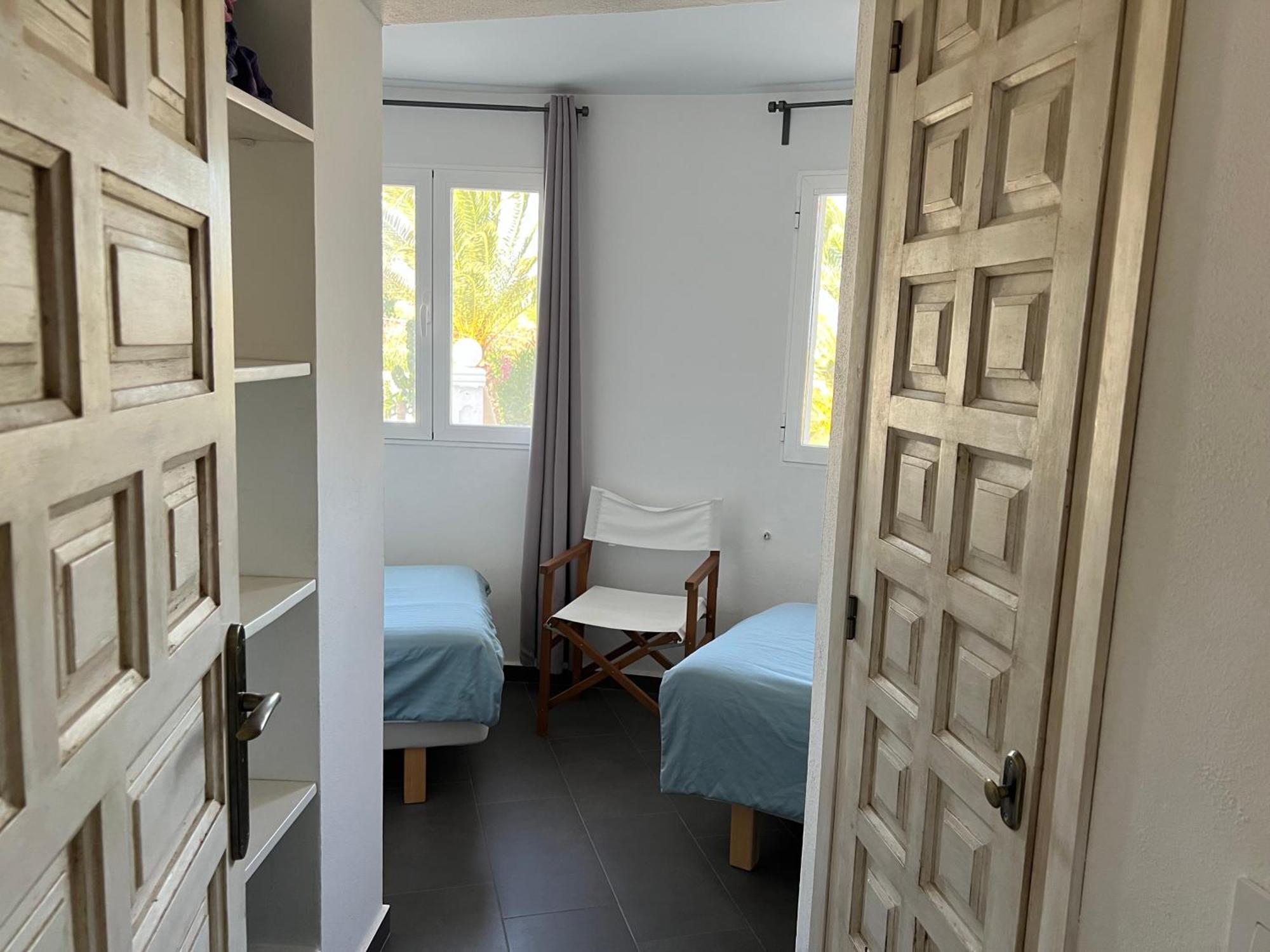 Villa El Loto Blanco Beautiful Apartment For Rent. เบนิสซา ภายนอก รูปภาพ